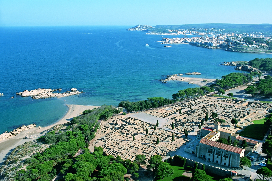 vista aèria de les ruines d'Empúries